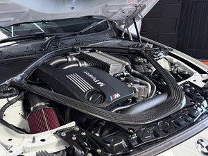 BMW M4 thumbnail