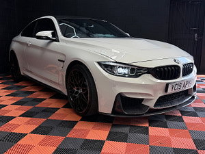 BMW M4 thumbnail