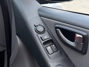 Hyundai I800 thumbnail