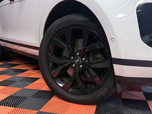 Land Rover Range Rover Evoque thumbnail
