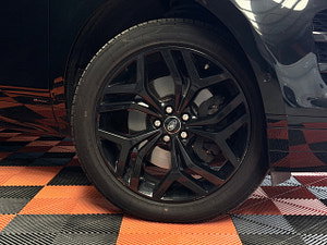 Land Rover Range Rover Evoque thumbnail