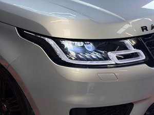 Land Rover Range Rover Sport thumbnail
