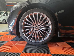 Mercedes-Benz C Class thumbnail
