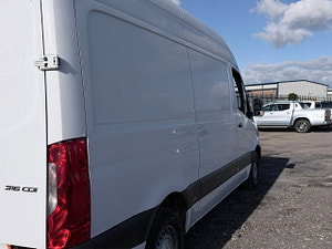 Mercedes-Benz Sprinter thumbnail