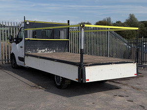 Nissan NV400 thumbnail