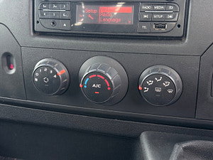 Nissan NV400 thumbnail