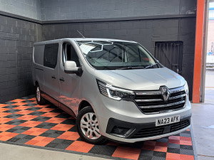 Renault Trafic thumbnail