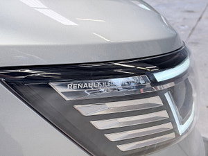 Renault Trafic thumbnail