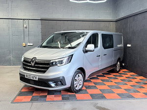 Renault Trafic thumbnail