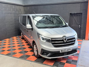 Renault Trafic thumbnail