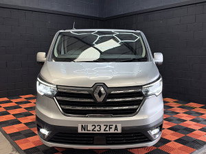 Renault Trafic thumbnail