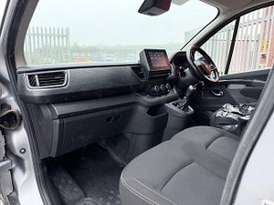 Renault Trafic thumbnail