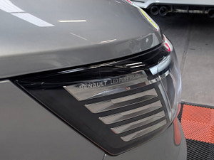 Renault Trafic thumbnail