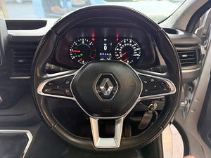 Renault Trafic thumbnail