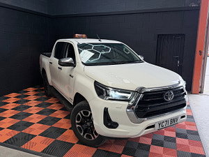 Toyota Hilux thumbnail