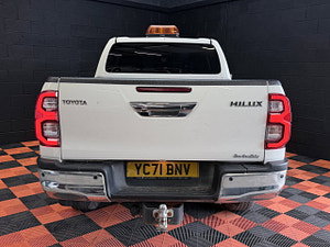Toyota Hilux thumbnail