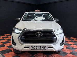 Toyota Hilux thumbnail