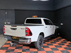 Toyota Hilux thumbnail