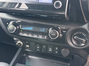 Toyota Hilux thumbnail