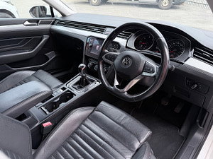 Volkswagen Passat thumbnail