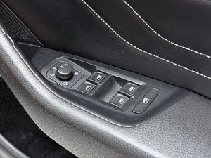 Volkswagen Passat thumbnail