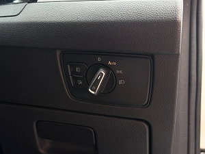 Volkswagen Passat thumbnail