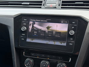 Volkswagen Passat thumbnail