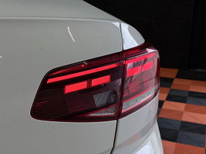 Volkswagen Passat thumbnail