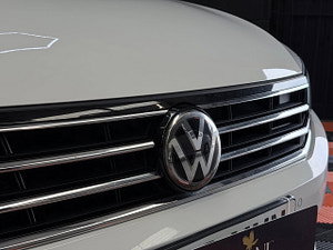 Volkswagen Passat thumbnail