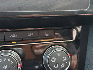 Volkswagen Passat thumbnail