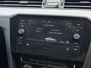 Volkswagen Passat thumbnail