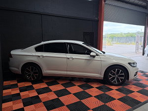 Volkswagen Passat thumbnail