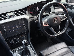 Volkswagen Passat thumbnail