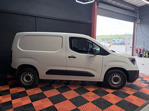 Vauxhall Combo thumbnail