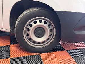 Vauxhall Combo thumbnail