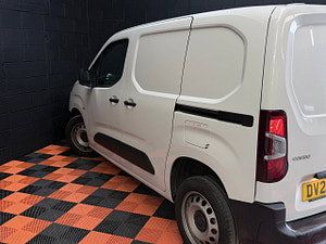 Vauxhall Combo thumbnail