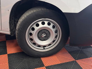 Vauxhall Combo thumbnail