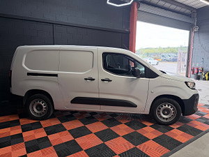 Vauxhall Combo thumbnail