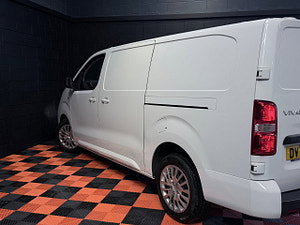 Vauxhall Vivaro thumbnail