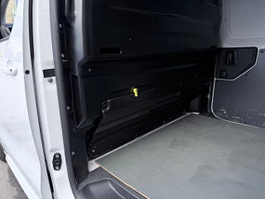 Vauxhall Vivaro thumbnail