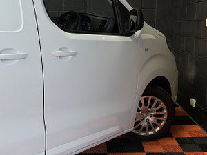 Vauxhall Vivaro thumbnail
