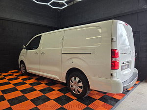 Vauxhall Vivaro thumbnail