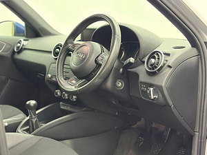 Audi A1 thumbnail