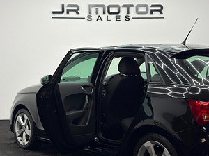 Audi A1 thumbnail
