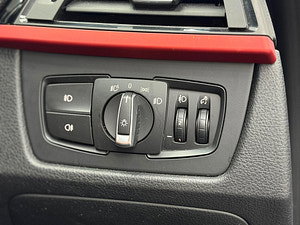 BMW 3 Series thumbnail