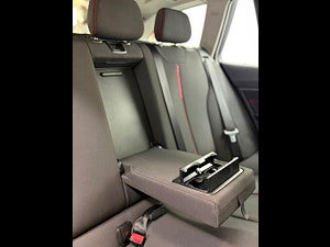 BMW 3 Series thumbnail