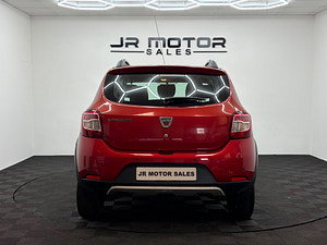 Dacia Sandero Stepway thumbnail