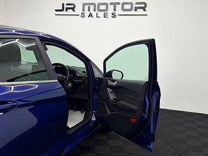 Ford Fiesta thumbnail