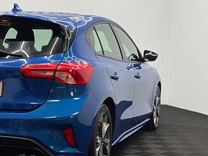 Ford Focus thumbnail