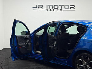 Ford Focus thumbnail